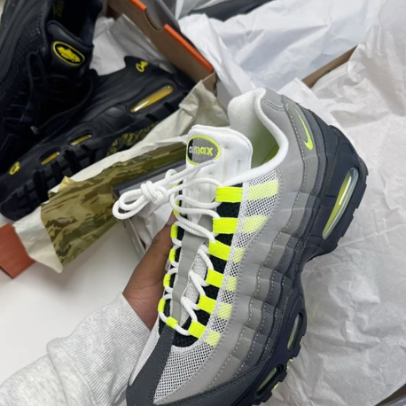 Nike Airmax 95 neon green